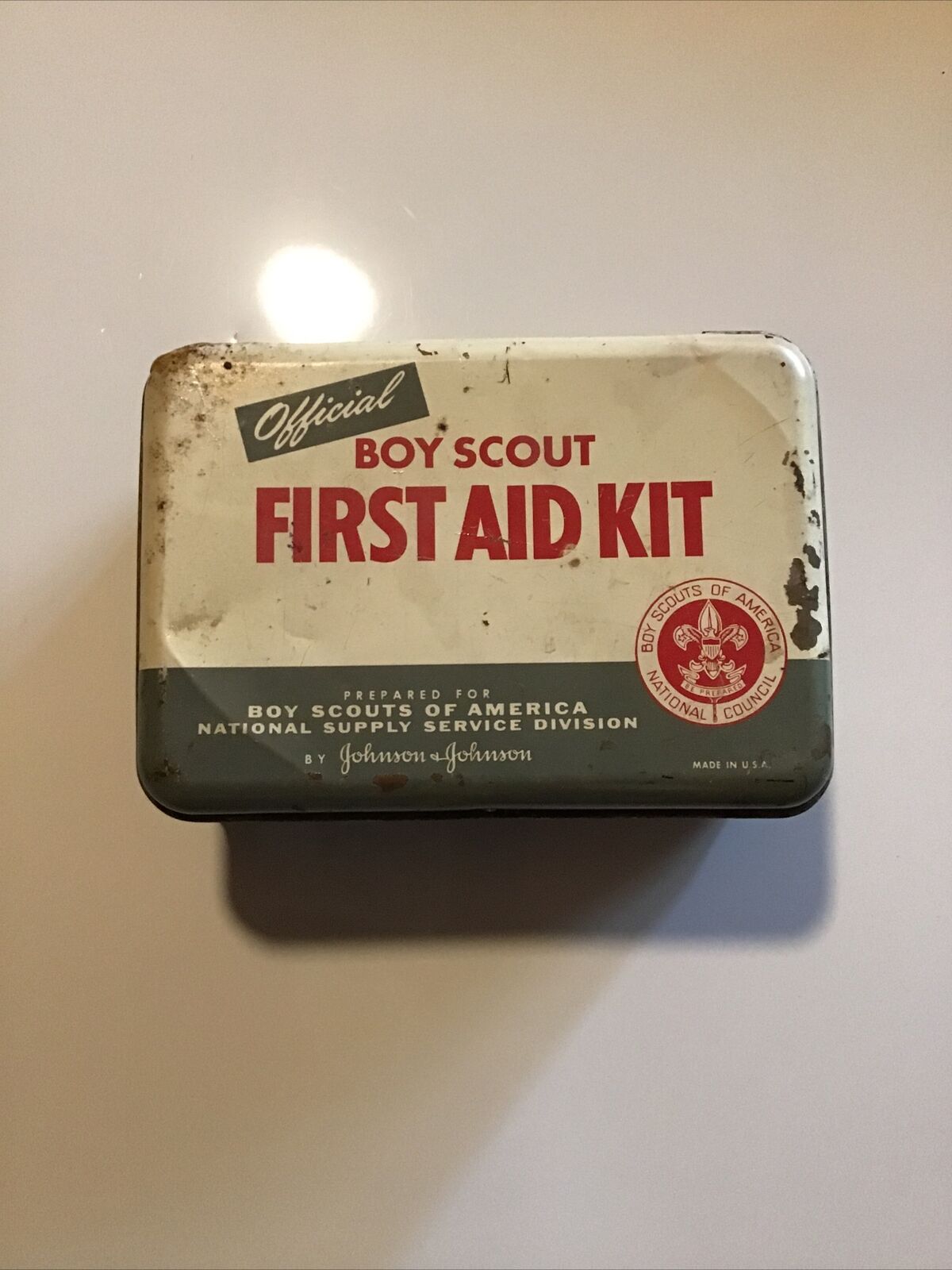 Vintage Boy Scouts Of America Johnson & Johnson First Aid Kit
