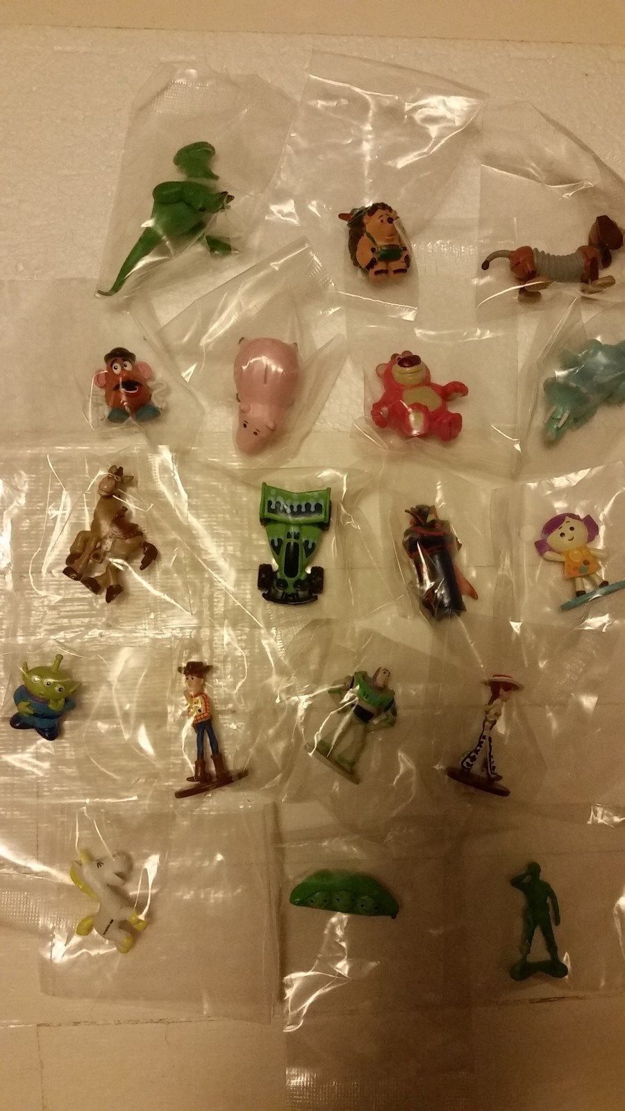 Disney Collector Packs Park Series 16 - Toy Story - Complete Set Of 18